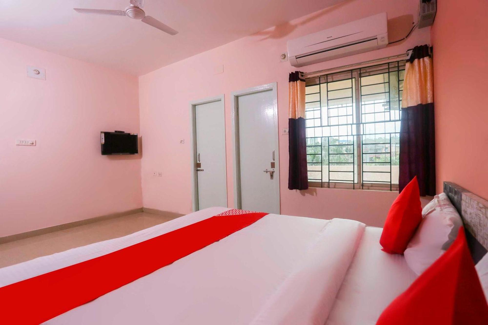 בובנשוואר Super Hotel O Avigna Residency מראה חיצוני תמונה